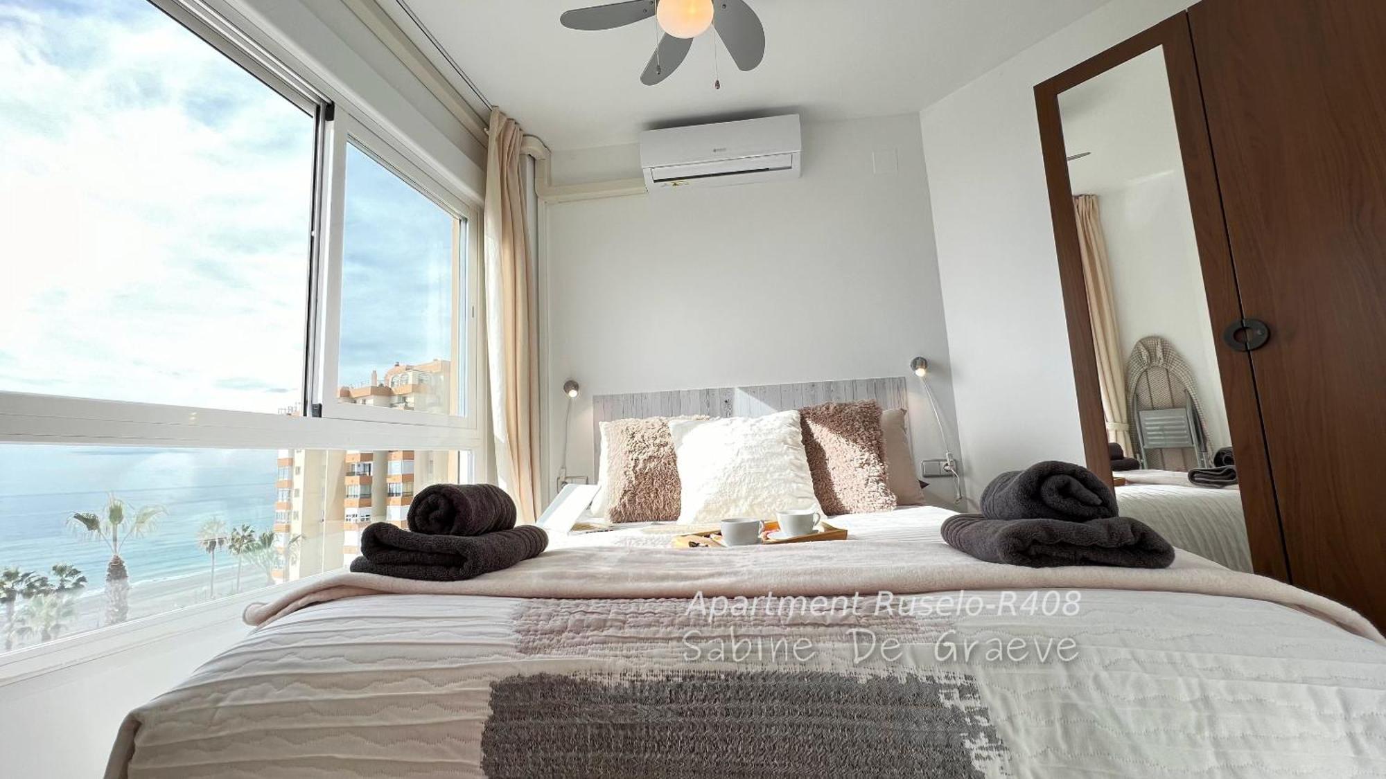 Love Nest By The Sea Wake Up With Ocean Views In Every Room Ruselo R408 ตอร์ร็อกซ์ ภายนอก รูปภาพ