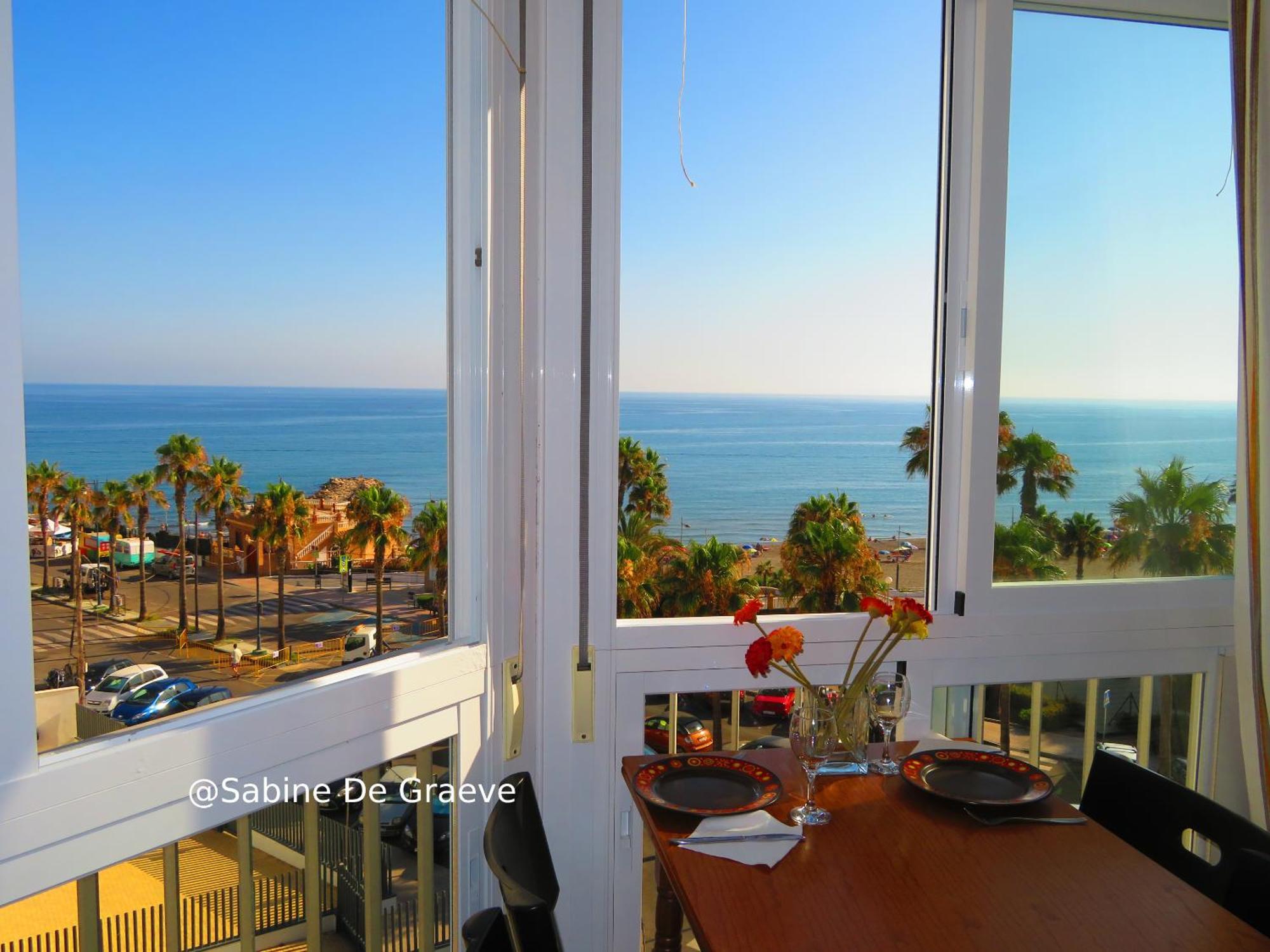 Love Nest By The Sea Wake Up With Ocean Views In Every Room Ruselo R408 ตอร์ร็อกซ์ ห้อง รูปภาพ