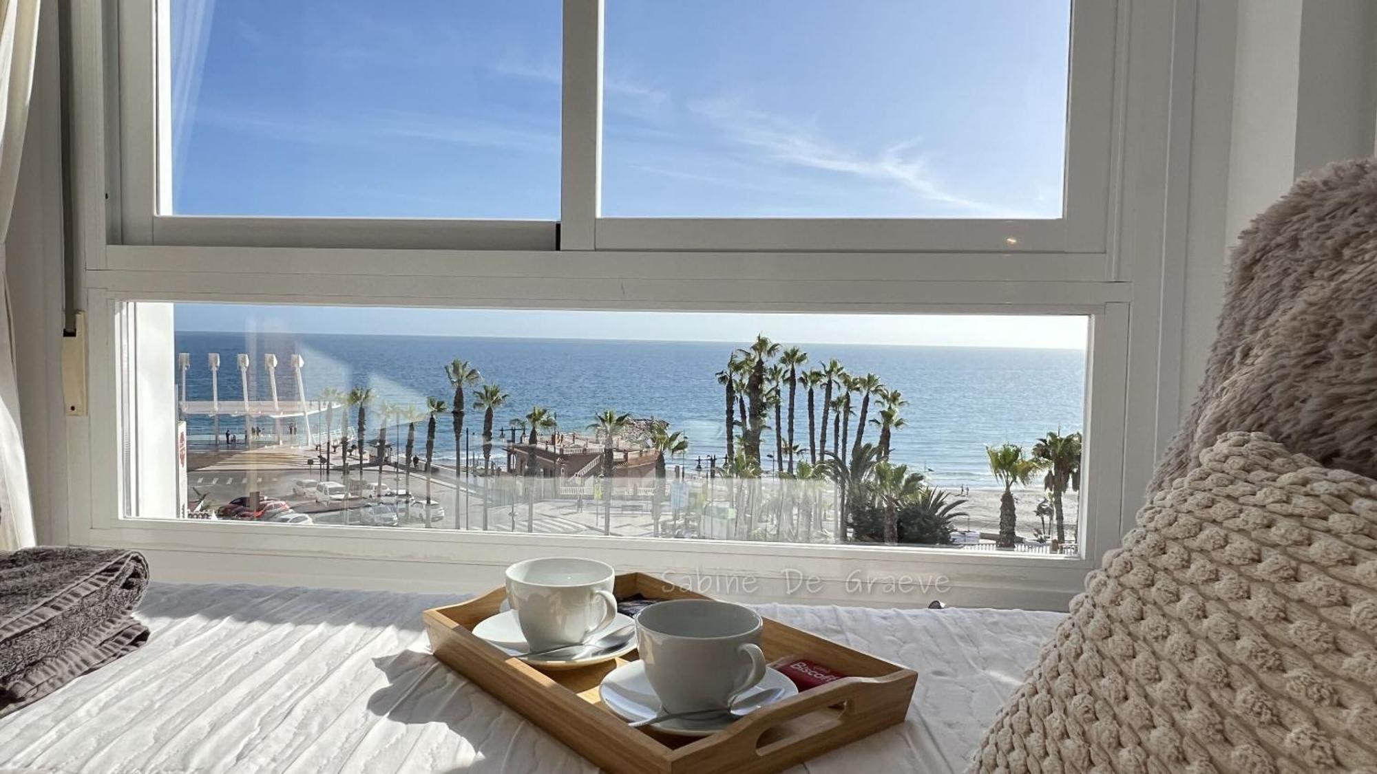 Love Nest By The Sea Wake Up With Ocean Views In Every Room Ruselo R408 ตอร์ร็อกซ์ ภายนอก รูปภาพ